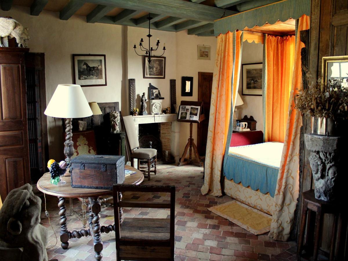 Chateau De Chambiers Durtal Habitación foto