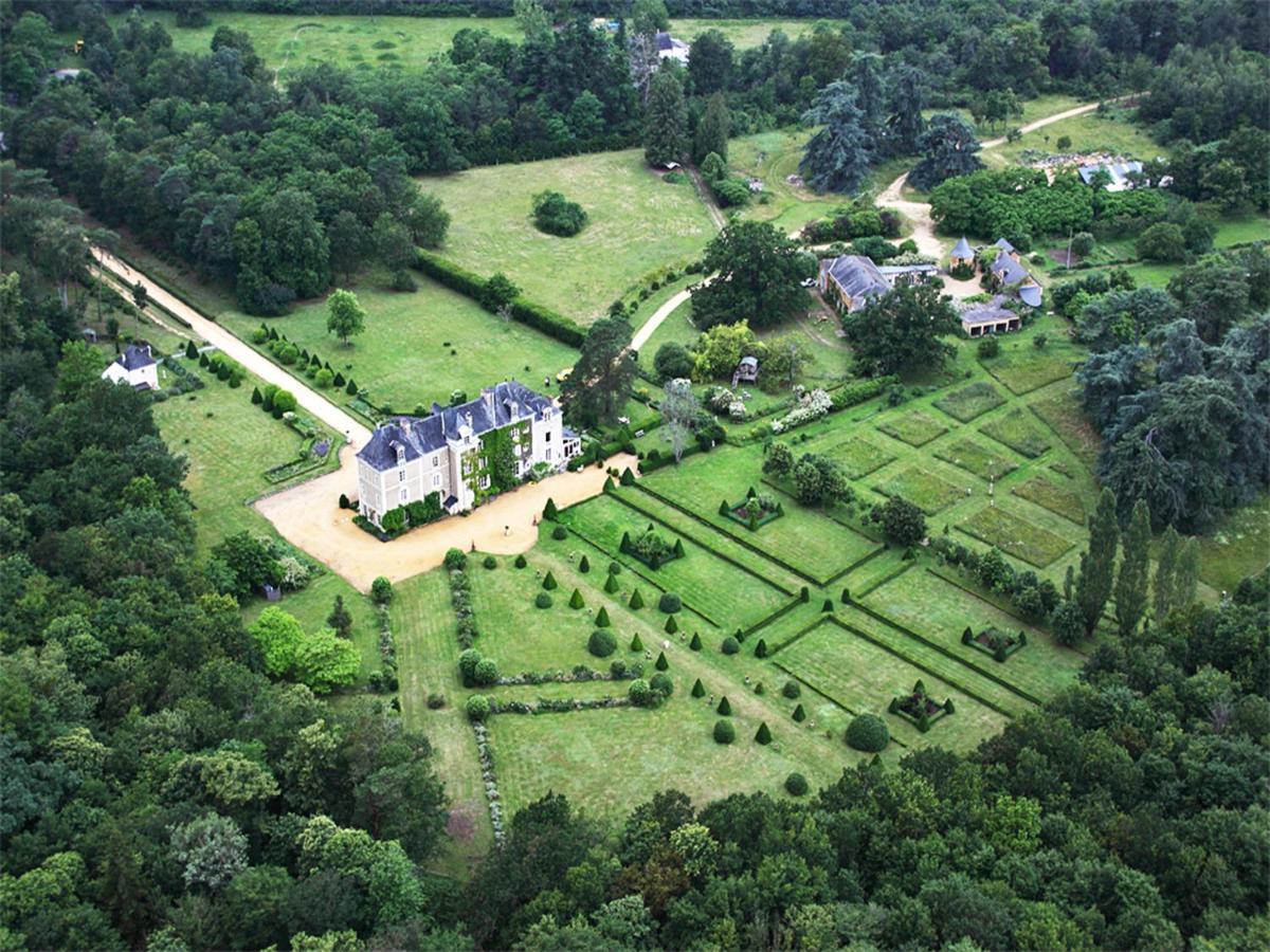 Chateau De Chambiers Durtal Exterior foto
