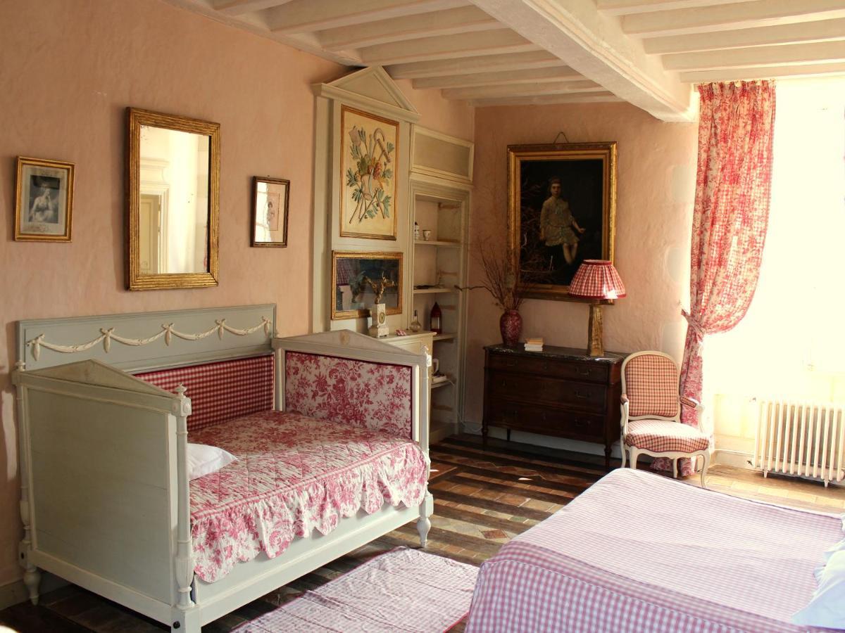 Chateau De Chambiers Durtal Habitación foto
