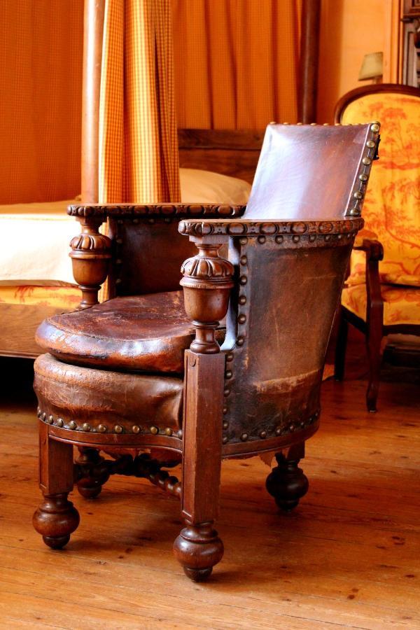 Chateau De Chambiers Durtal Habitación foto